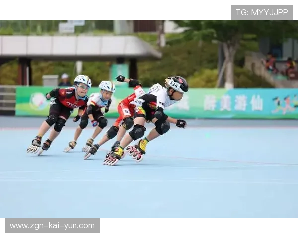 青少年滑冰锦标赛涌现多位潜力股，请问现在青少年滑冰比赛都有什么