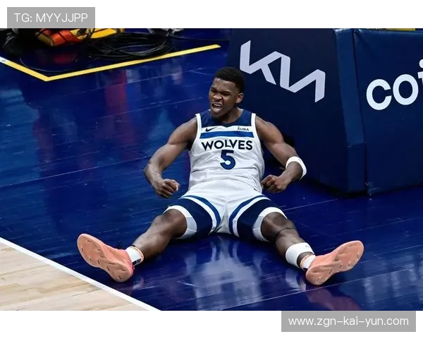 爱德华兹暴扣+三分，森林狼翻盘骑士！